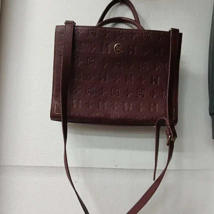 [BUNJANG] Metrocity Embossed Brown Shoulder Bag / 메트로시티 엠보 가방 브라운 숄더백