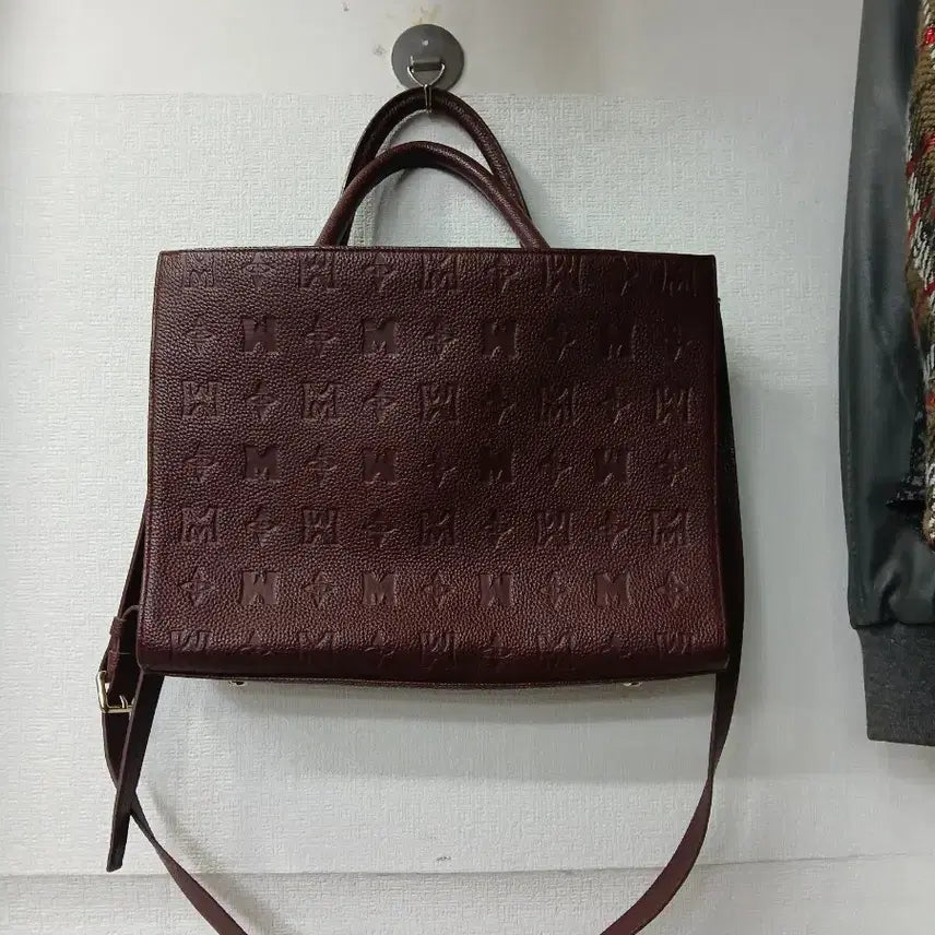 [BUNJANG] Metrocity Embossed Brown Shoulder Bag / 메트로시티 엠보 가방 브라운 숄더백