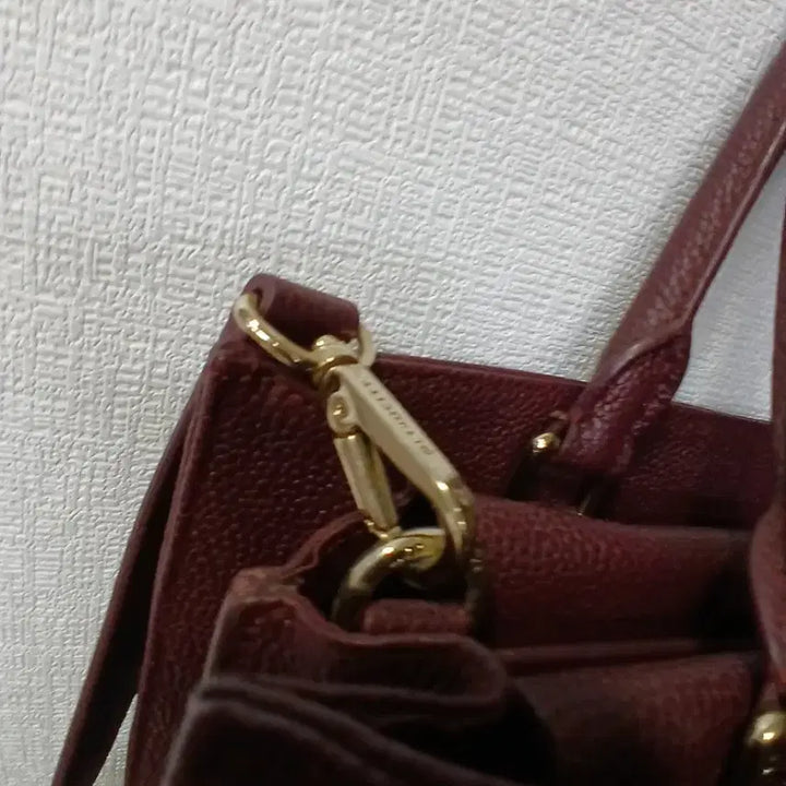 [BUNJANG] Metrocity Embossed Brown Shoulder Bag / 메트로시티 엠보 가방 브라운 숄더백