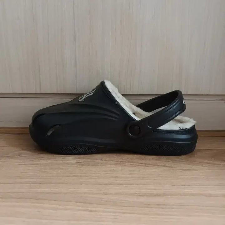 [BUNJANG] MLB Unisex Winter Slippers Sandals / MLB 방한 슬리퍼 샌들