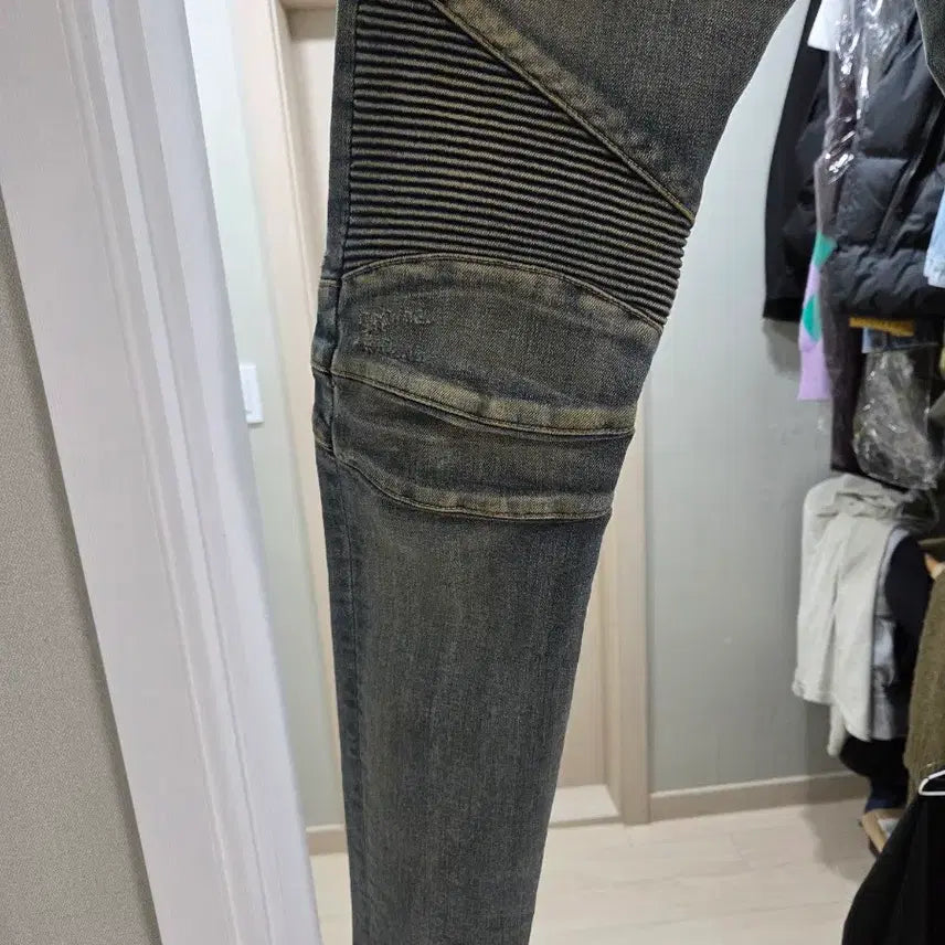 [BUNJANG] Balmain Men's Biker Green Wash Jeans / 발망 최고 남성 바이커  녹워싱 청바지