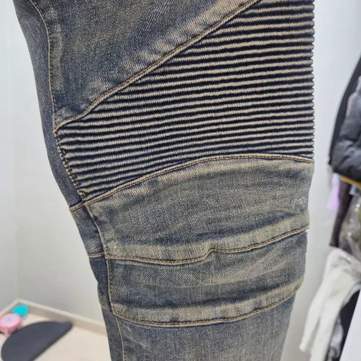 [BUNJANG] Balmain Men's Biker Green Wash Jeans / 발망 최고 남성 바이커  녹워싱 청바지