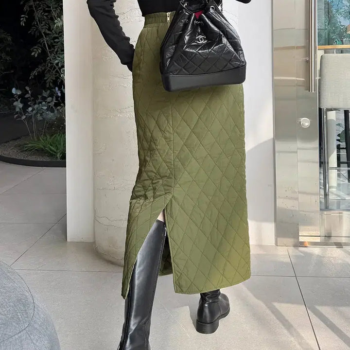 [BUNJANG] Quilted Long Skirt / 퀼팅스커트 뒷지퍼 뒷트임 롱스커트 겨울롱스커트