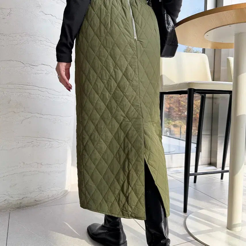 [BUNJANG] Quilted Long Skirt / 퀼팅스커트 뒷지퍼 뒷트임 롱스커트 겨울롱스커트