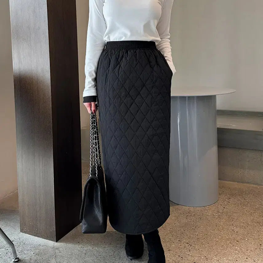 [BUNJANG] Quilted Long Skirt / 퀼팅스커트 뒷지퍼 뒷트임 롱스커트 겨울롱스커트