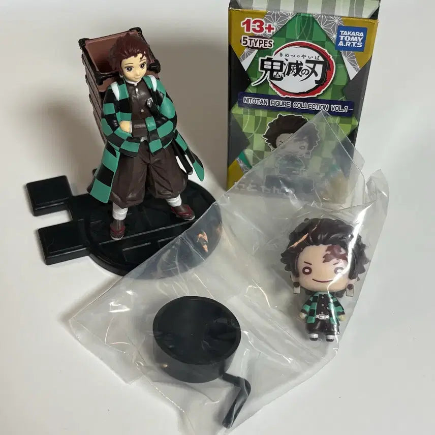 [BUNJANG] Demon Slayer Tanjiro Figure Bundle Set / 귀멸의칼날 탄지로 피규어 일괄 판매