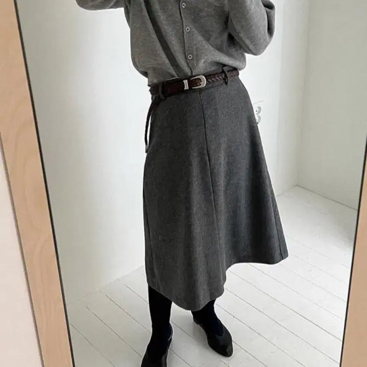 [BUNJANG] More Product Knit Cardigan / 모어프로덕트 니트 가디건