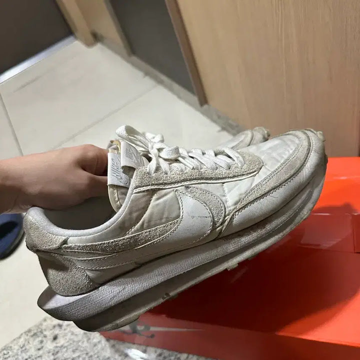 [BUNJANG] Nike Sacai Nylon White Sneakers / 나이키 사카이 나일론화이트 275