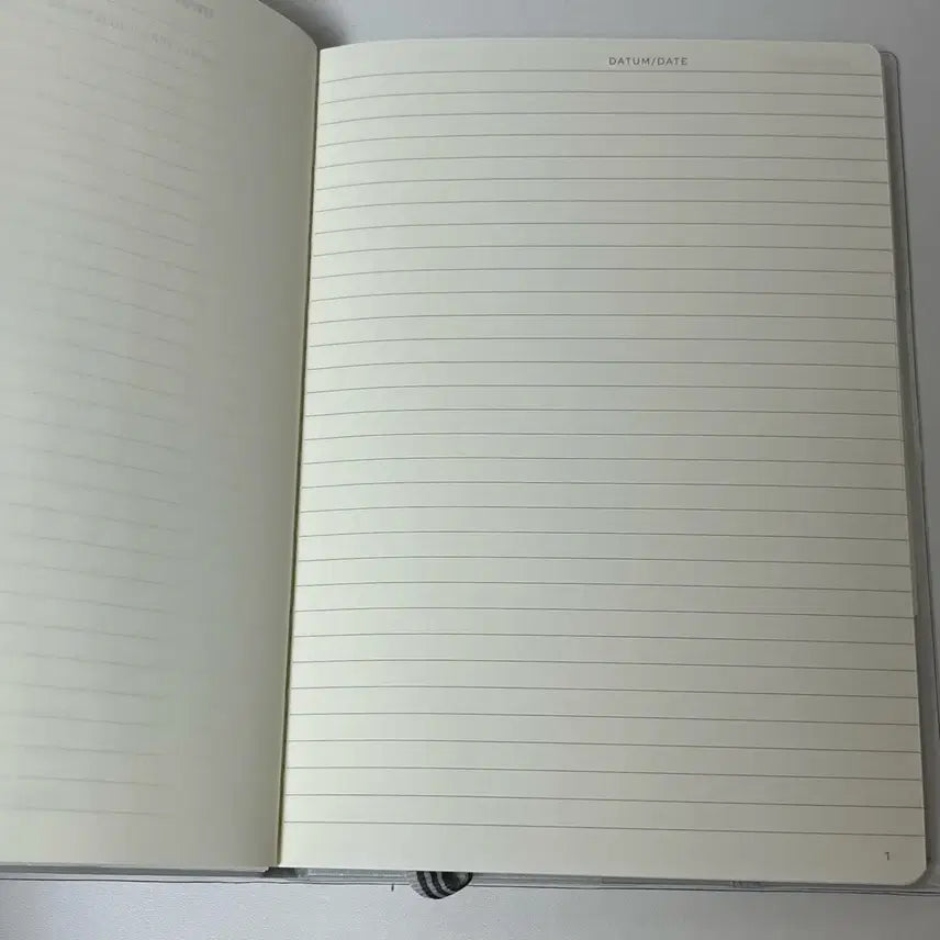 [BUNJANG] Leathe rium A5 Notebook + Reneevoro Shoulder Bag Bundle Set / 로이텀 A5 노트 + 르네오로 숄더백 일괄