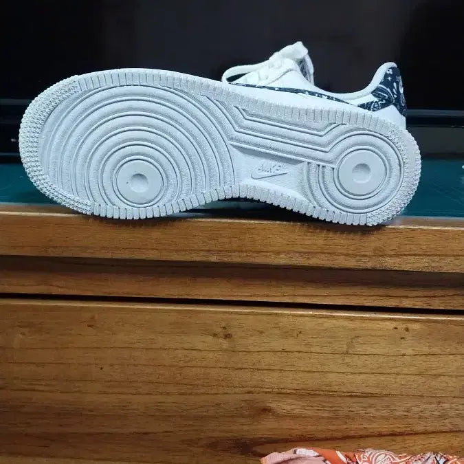 [BUNJANG] Nike Air Force 1 Low (Size 225) / 나이키 정품.에어포스1.로우. 225