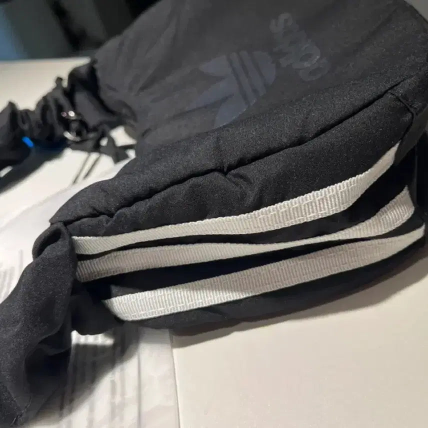 [BUNJANG] Adidas Mini Shoulder Bag Black / 아디다스 미니 숄더백 블랙