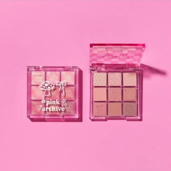 [BUNJANG] Etude Pink Archive Play Color Eyes Eyeshadow Palette / 새상품 에뛰드 핑카이브 플레이 컬러 아이즈 왓츠 인 마이 페이브 아카이브