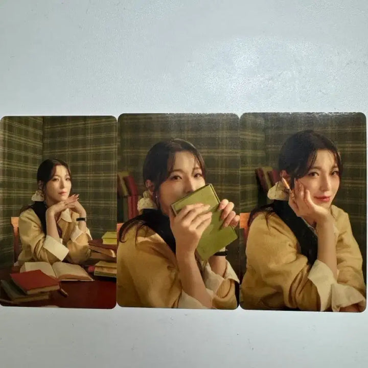 [BUNJANG] fromis_9 Baek Jiheon Photocard / 프로미스나인 백지헌 포카