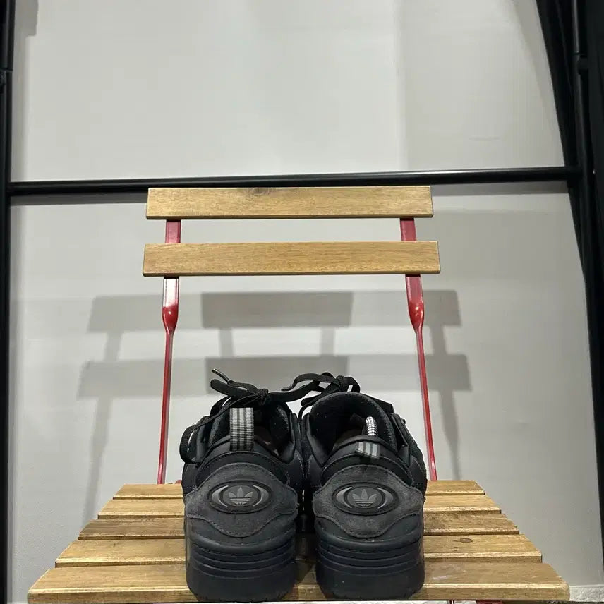[BUNJANG] Adidas Triple Black Sneakers / 265) 아디다스 운동화 남성 남자 신발 아디 2000 트리플 블랙