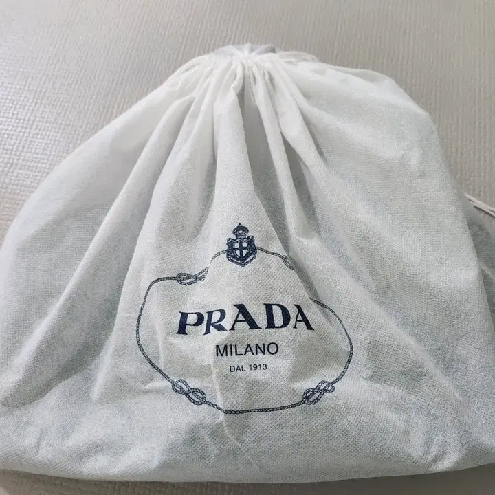 [BUNJANG] Miu Miu Green Leather Tote Bag / 미우미우 그린 레더 토트백