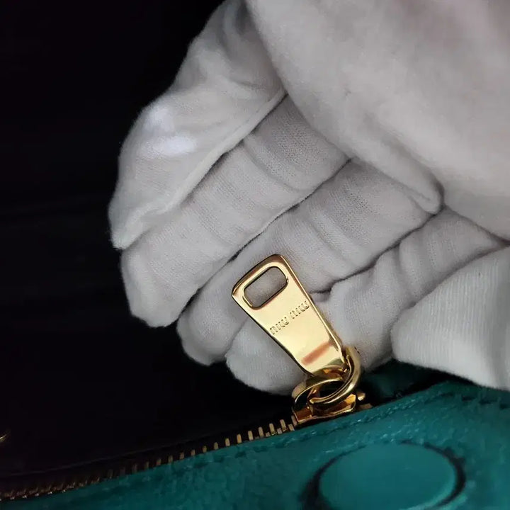 [BUNJANG] Miu Miu Green Leather Tote Bag / 미우미우 그린 레더 토트백