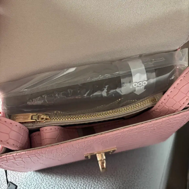 [BUNJANG] BRAVISSIMO Mini Crossbag (Pink) / [새상품/택도안뗌] BRAVISSIMO 미니 크로스백 핑크