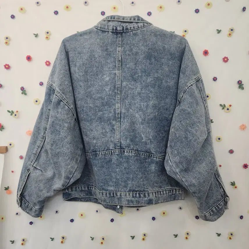 [BUNJANG] The East Pocket Studded Denim Jacket / 더 이스트 포켓징장식 청자켓 free