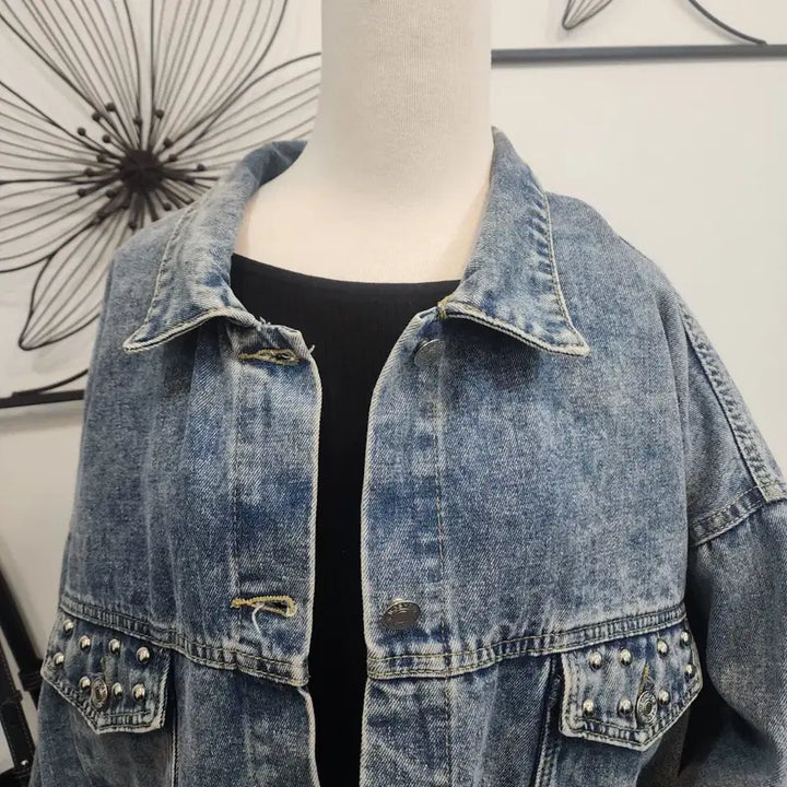 [BUNJANG] The East Pocket Studded Denim Jacket / 더 이스트 포켓징장식 청자켓 free