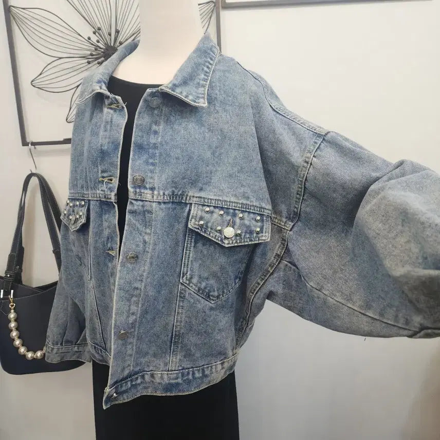 [BUNJANG] The East Pocket Studded Denim Jacket / 더 이스트 포켓징장식 청자켓 free