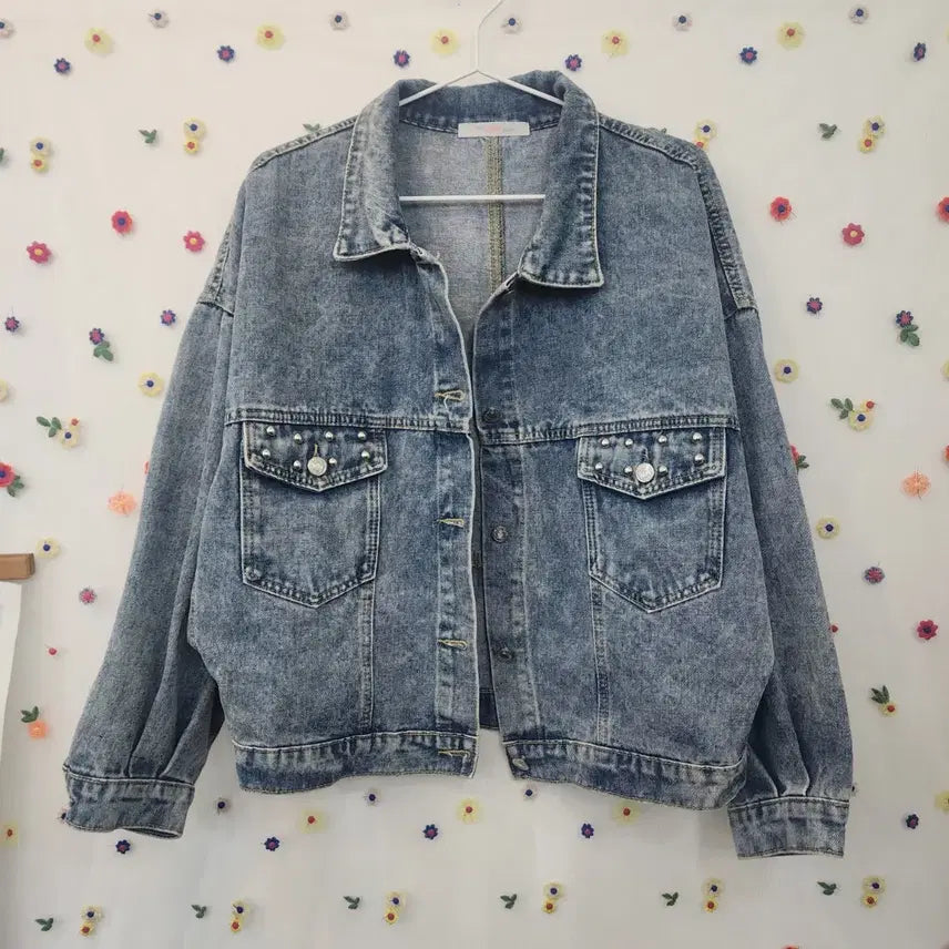[BUNJANG] The East Pocket Studded Denim Jacket / 더 이스트 포켓징장식 청자켓 free