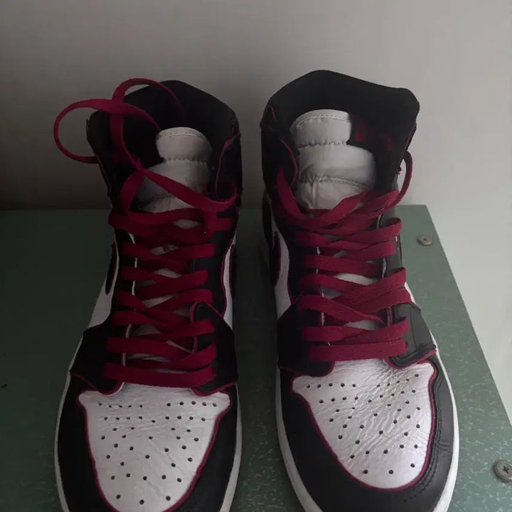 [BUNJANG] Nike Air Jordan 1 Bloodline / 나이키 에어 조던1 블러드라인