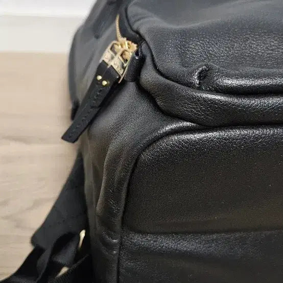 [BUNJANG] Tumi Leather Backpack / 투미 가죽 백팩