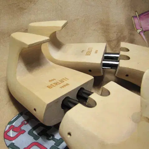 [BUNJANG] Berluti Lime Wood Shoe Tree / 프랑스명품 벨루티 BERLUTI 라이트베이지 라임나무 슈트리 280