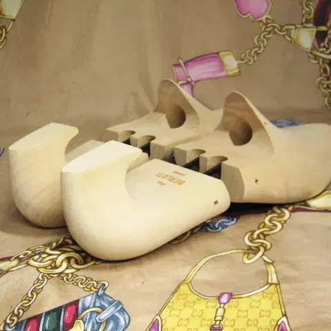 [BUNJANG] Berluti Lime Wood Shoe Tree / 프랑스명품 벨루티 BERLUTI 라이트베이지 라임나무 슈트리 280