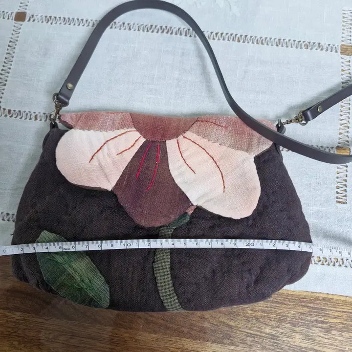 [BUNJANG] Handmade Quilt Crossbody Bag / 퀼트  핸드메이드 고급 크로스.새상품