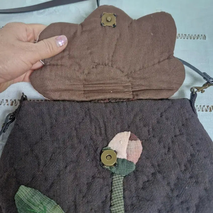 [BUNJANG] Handmade Quilt Crossbody Bag / 퀼트  핸드메이드 고급 크로스.새상품