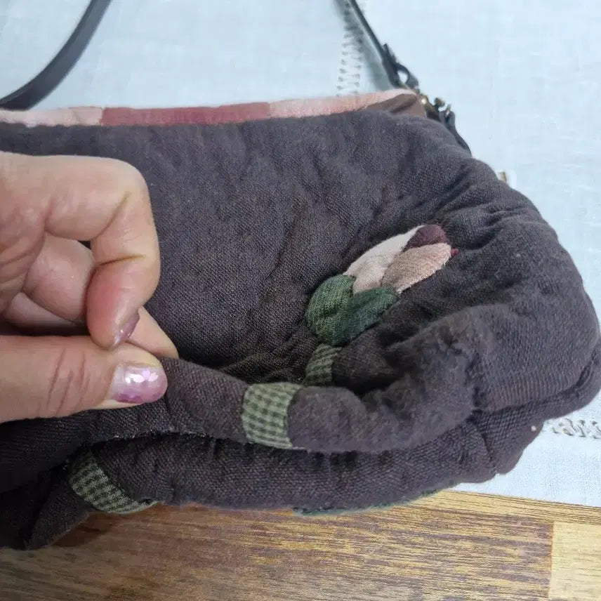 [BUNJANG] Handmade Quilt Crossbody Bag / 퀼트  핸드메이드 고급 크로스.새상품