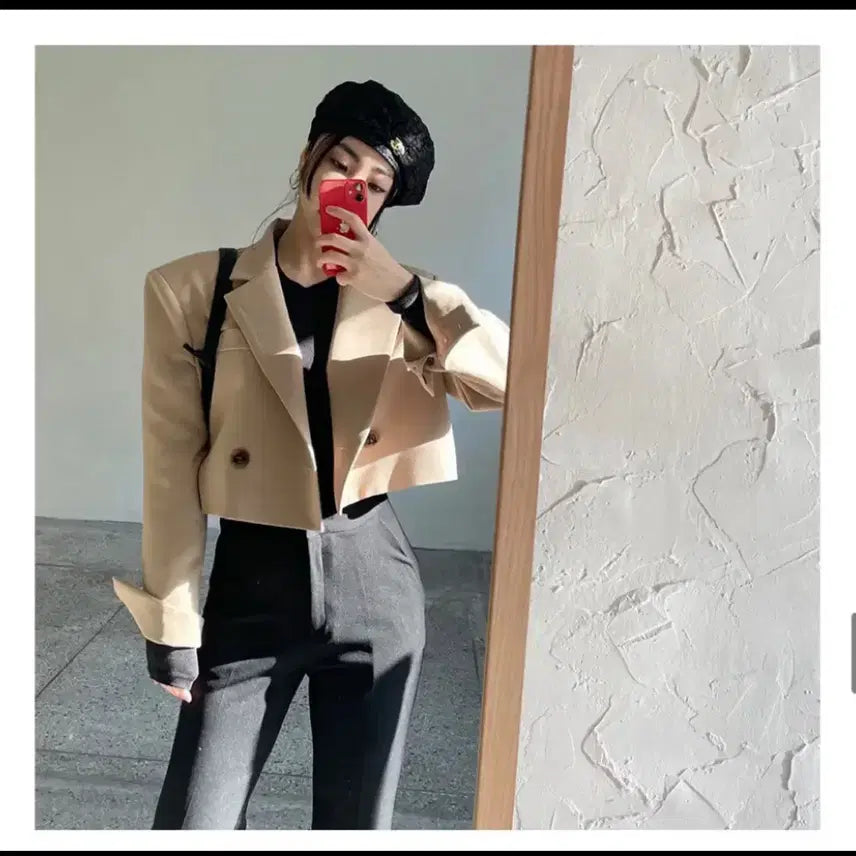 [BUNJANG] Unbranded Oversized Cropped Jacket - Beige / 패드 오버 크롭 자켓/ 베이지 (2회착용)