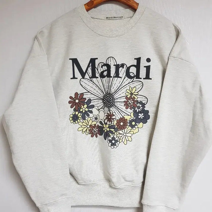 [BUNJANG] Mardi Mercredi Sweatshirt / 마르디메크르디 스웻셔츠