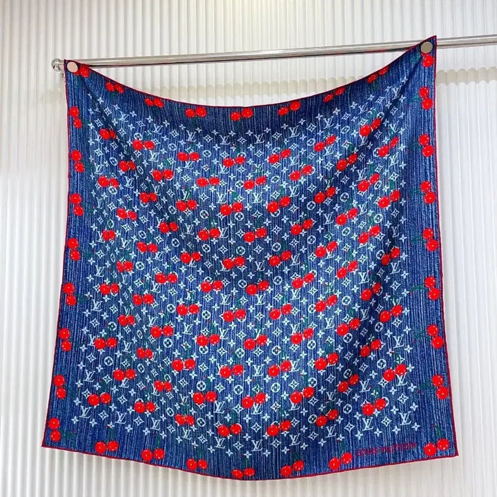 [BUNJANG] Louis Vuitton Cherry Pattern Scarf / 루이비통 체리 패턴 스카프구매