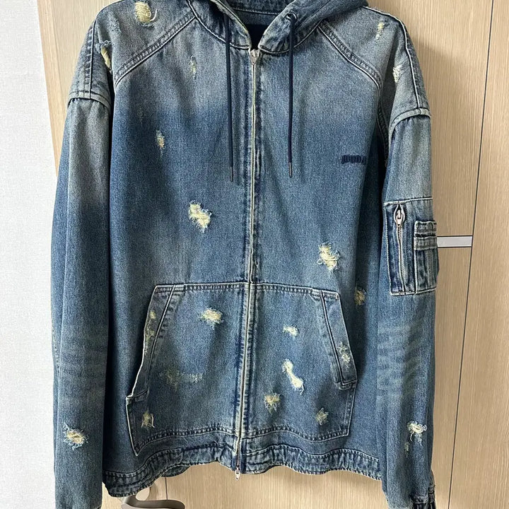 [SOLD OUT] [L] 준지 24SS 디스트레스 데님 후드 MA-1 자켓