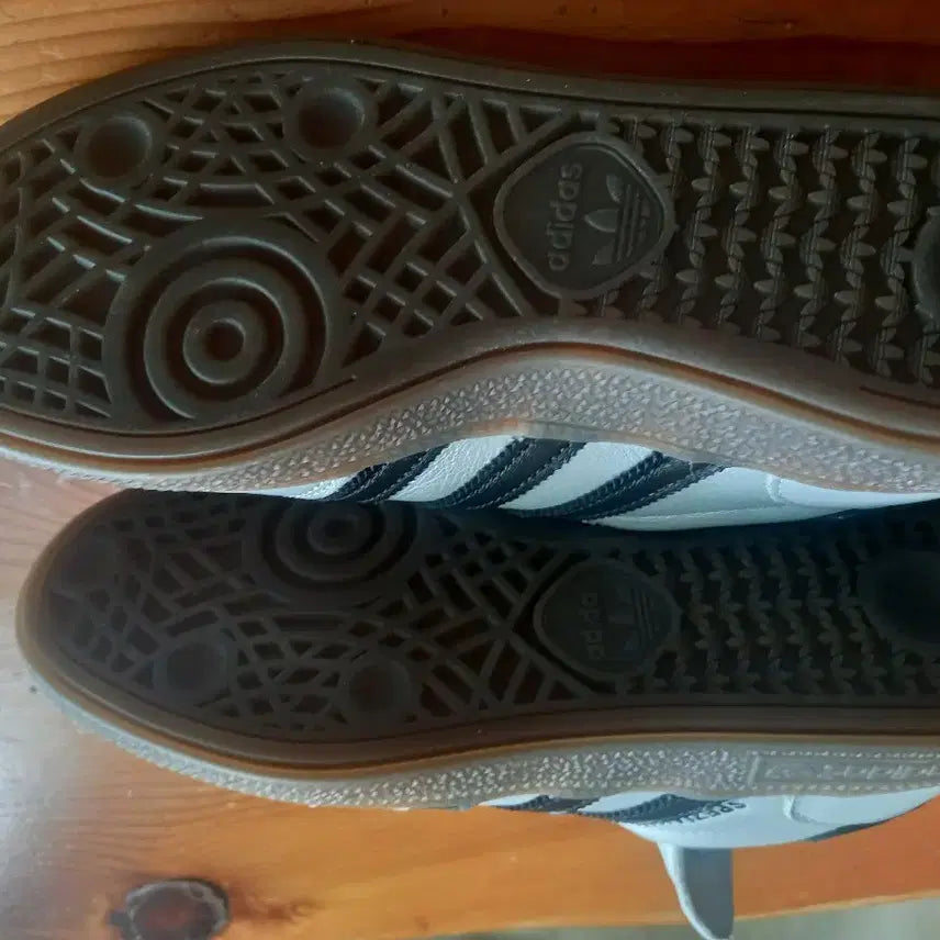 [BUNJANG] Adidas Handball Spezial Silver 245 / 아디다스 Handball Spezial 실버 245