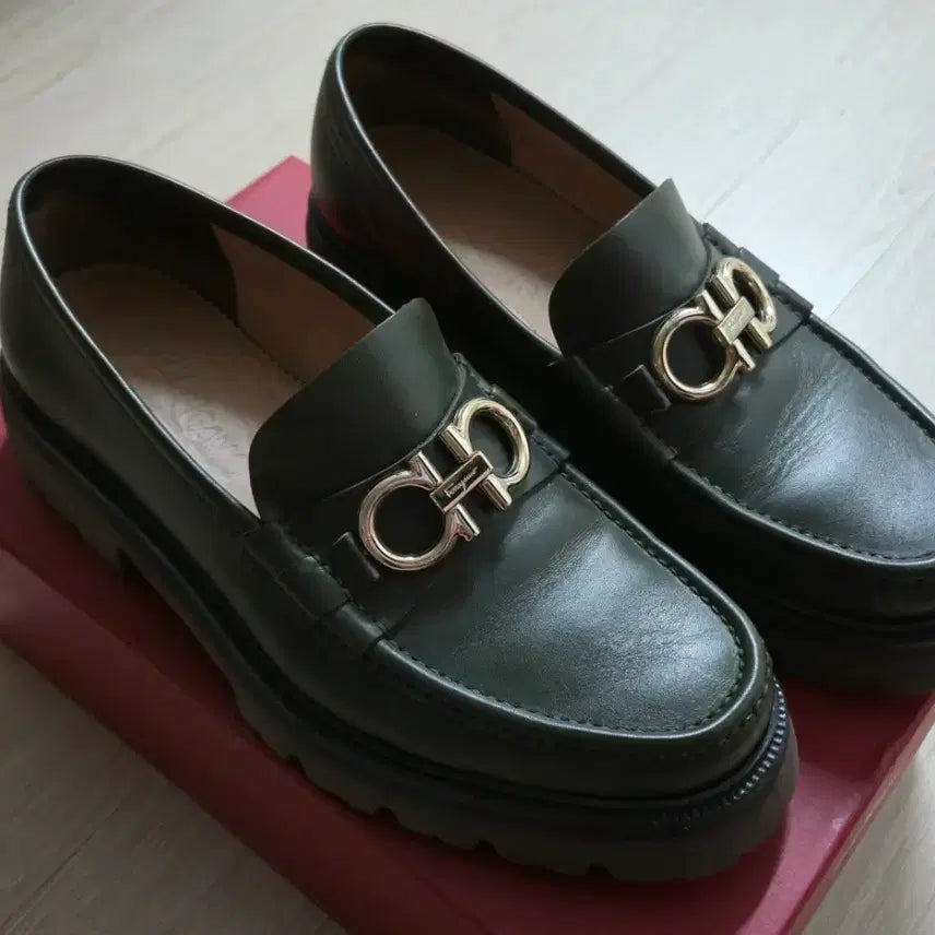 [BUNJANG] Ferragamo Gancini Loafer UK8.5EEE / 페라가모 간치니 로퍼 uk8.5eee (275)