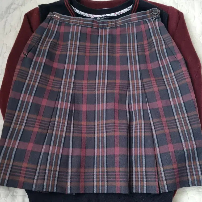 [BUNJANG] Shinyang Middle School Uniform Jacket, Vest, Skirt Set / 신양중학교 교복