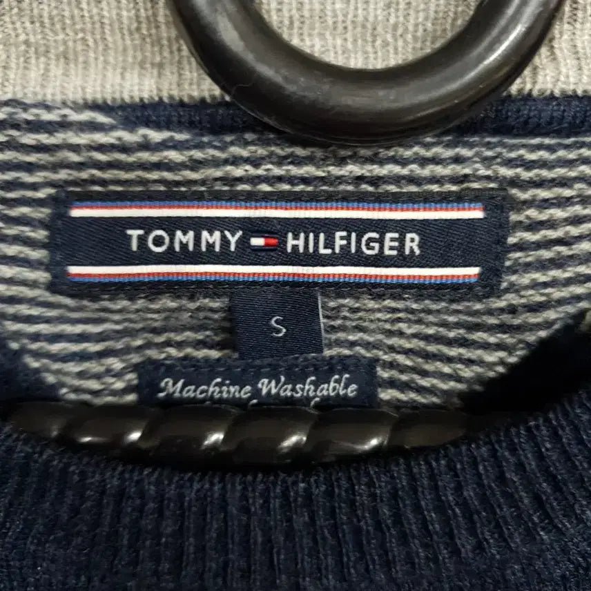 [BUNJANG] Tommy Hilfiger Navy Knit / 타미힐피거 네이비 95~100 니트