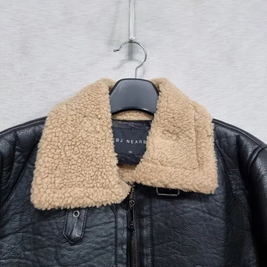 [BUNJANG] TBJ Mustang (Men's Size 100) / ㅡTBJ 무스탕 남100 ㅡ0204