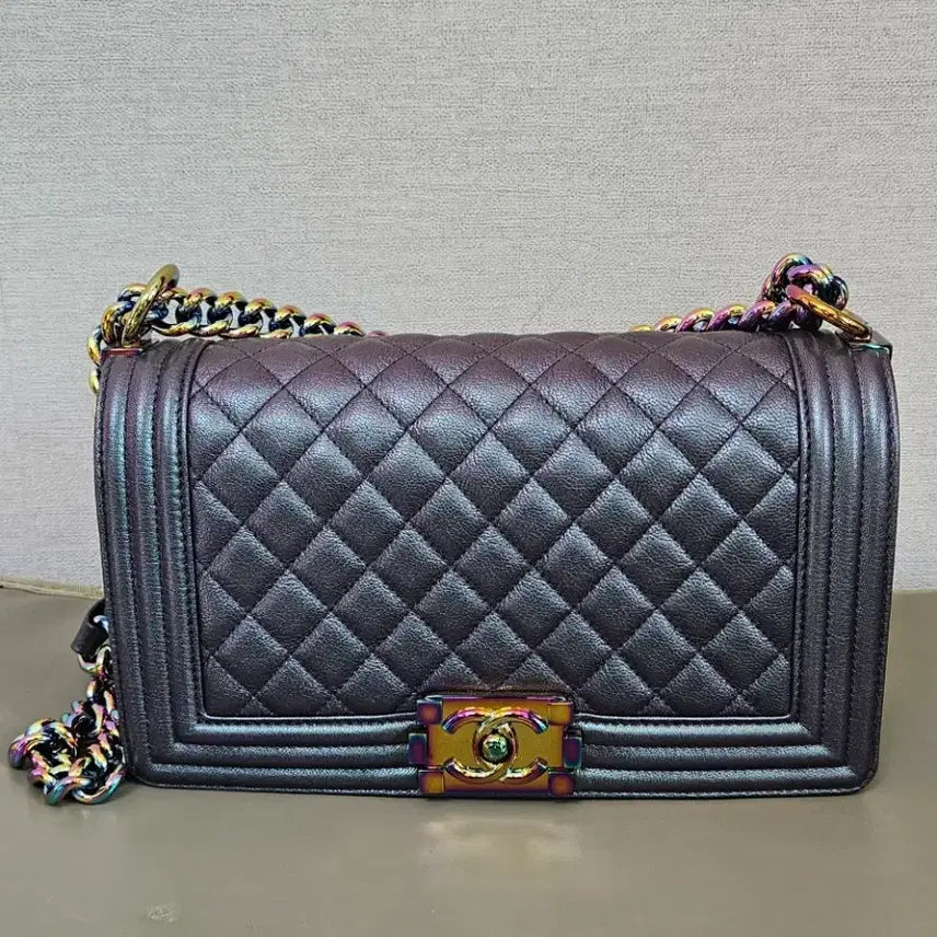 [BUNJANG] Chanel Boy Flap Bag / 샤넬 보이샤넬 플랩백 (정품)