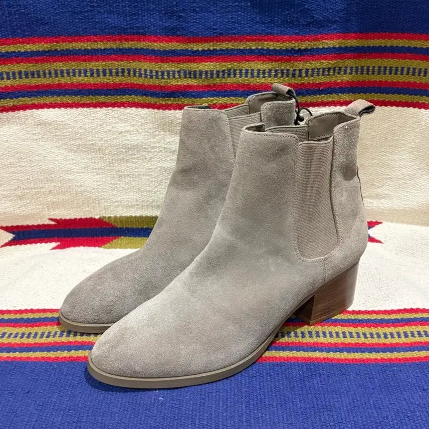 [BUNJANG] GAP Suede Sidegore Boots / GAP suede sidegore boots / 갭 사이드고어 첼시부츠