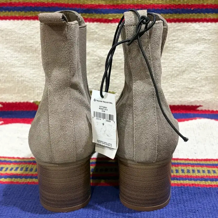 [BUNJANG] GAP Suede Sidegore Boots / GAP suede sidegore boots / 갭 사이드고어 첼시부츠