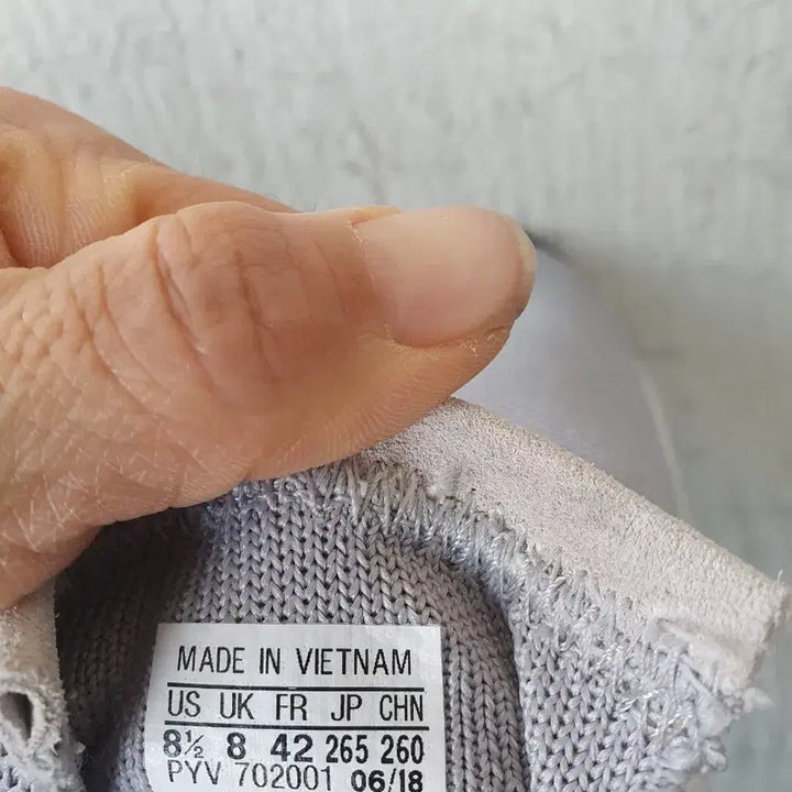 [BUNJANG] Adidas Mesh Sneakers / 아디다스 265 회색 메쉬 운동화