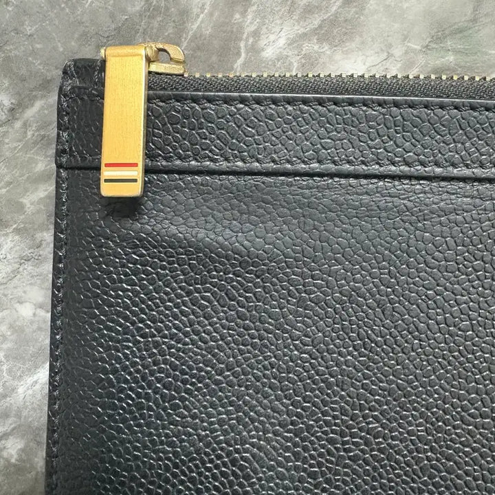 [BUNJANG] Thom Browne Pebble Grain Document Holder Clutch Medium / 톰브라운 페블 그레인 도큐먼트 홀더 클러치 미디움