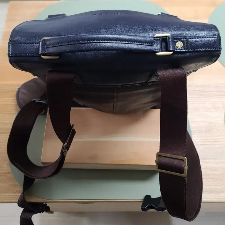 [BUNJANG] Mongsac Natural Leather Backpack / 몽삭 천연 가죽 백팩 - 어깨 흘러내림 방지 커스텀, 상태 굿