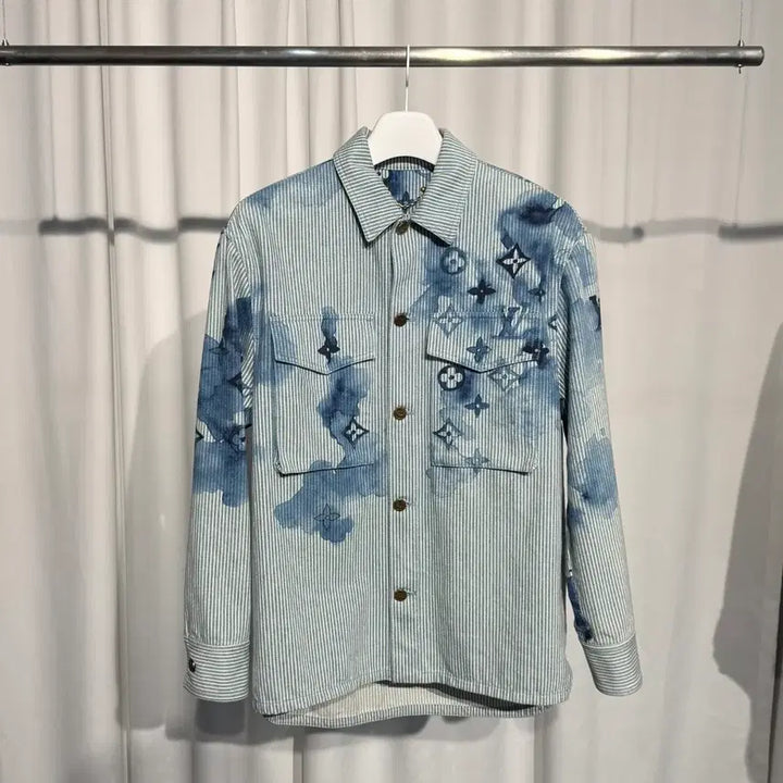 [BUNJANG] Louis Vuitton Monogram Watercolor Workwear Denim Jacket / 루이비통 모노그램 워터컬러 워크웨어 데님 자켓오버xs (실측 105)