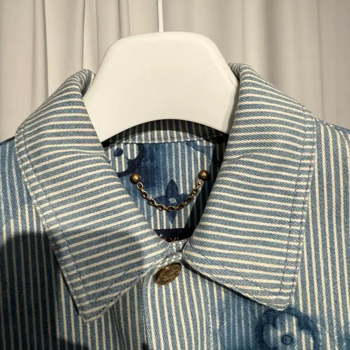 [BUNJANG] Louis Vuitton Monogram Watercolor Workwear Denim Jacket / 루이비통 모노그램 워터컬러 워크웨어 데님 자켓오버xs (실측 105)