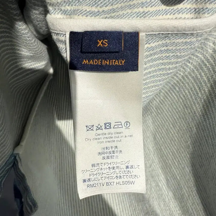 [BUNJANG] Louis Vuitton Monogram Watercolor Workwear Denim Jacket / 루이비통 모노그램 워터컬러 워크웨어 데님 자켓오버xs (실측 105)